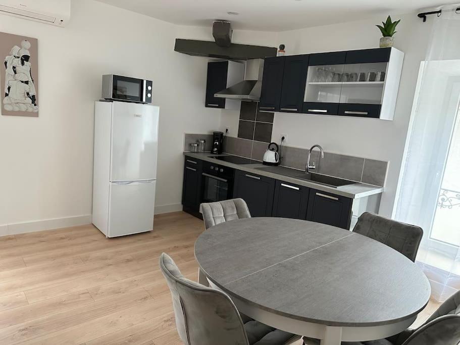 Apartamento Chez Gaelle Trèbes Exterior foto